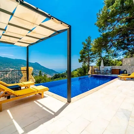 Huzurlu Kaş